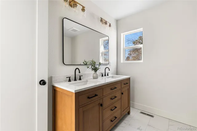 $829,000 | 701 West Quincy Avenue, Englewood, CO 80110