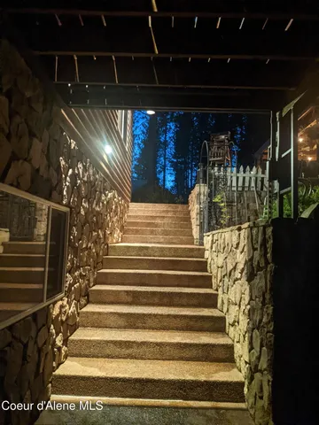 $1,513,003 | 483 Paradise Road, Pinehurst, ID 83850