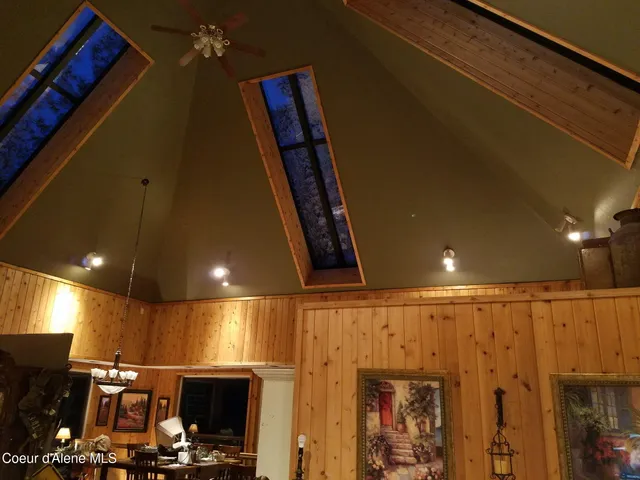 $1,513,003 | 483 Paradise Road, Pinehurst, ID 83850