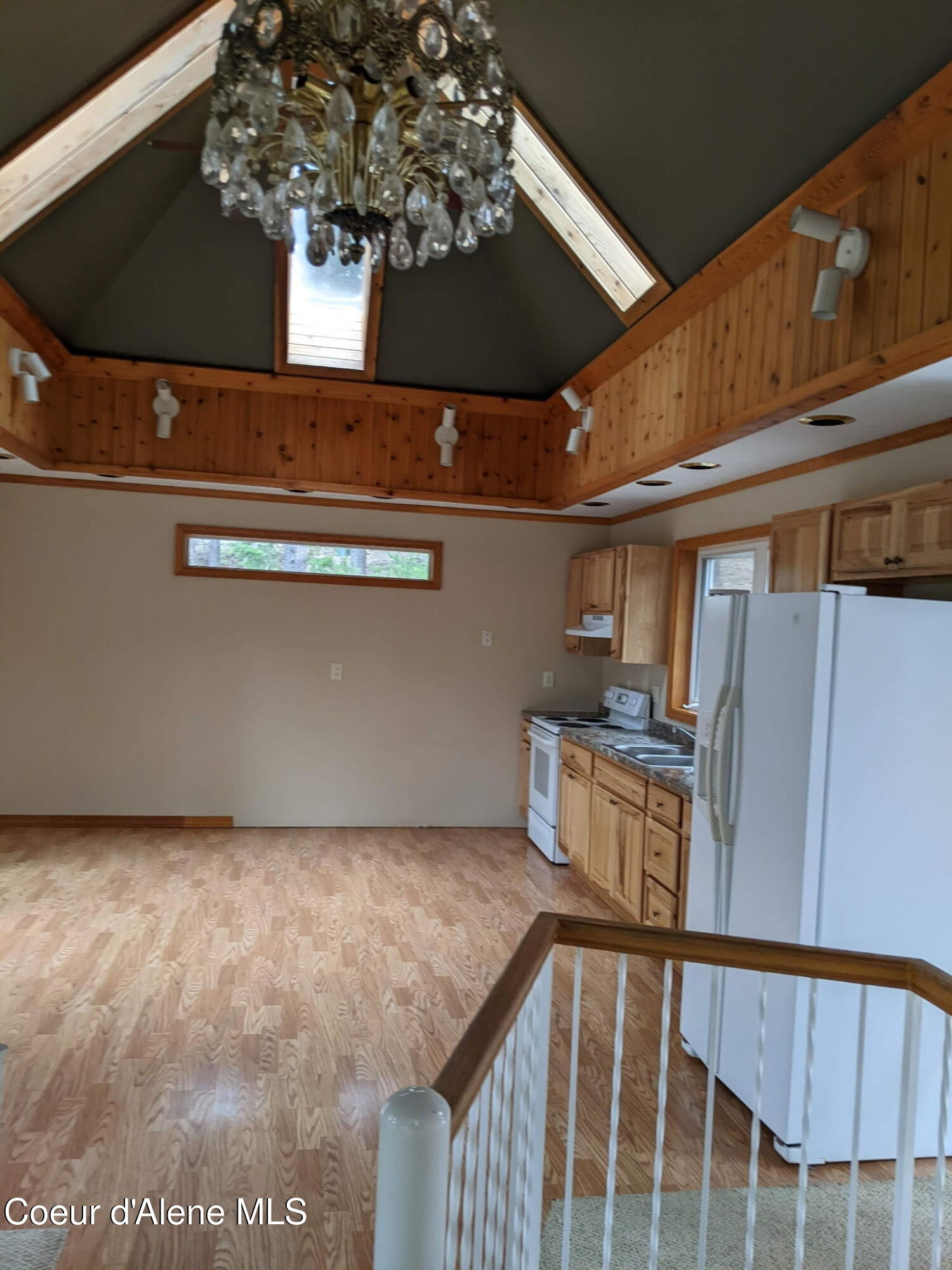 483 Paradise Road Pinehurst, ID 83850 - Photo 6 of 23 2505600176832160592