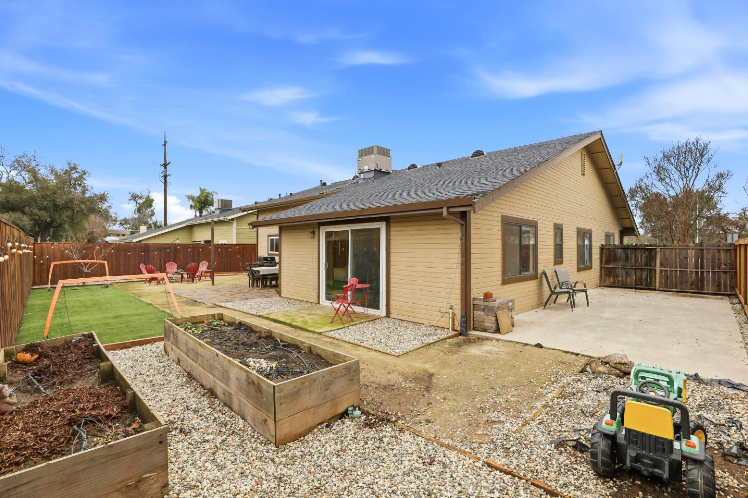 4208 Sherlock Way Citrus Heights, CA 95610 - Photo 33 of 37