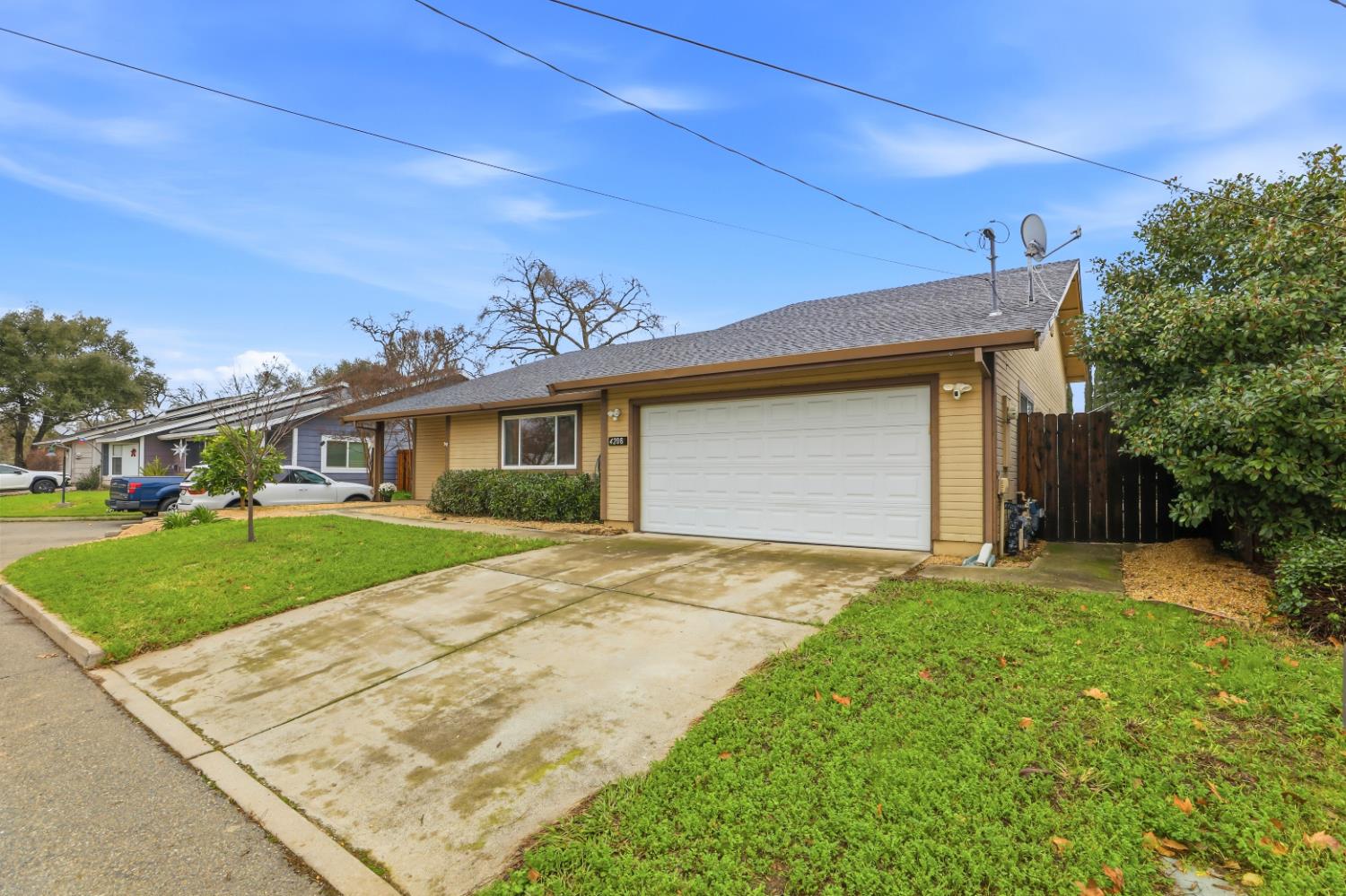 4208 Sherlock Way Citrus Heights, CA 95610 - Photo 35 of 37