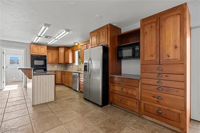 $457,000 | 2925 Rice Street, Logandale, NV 89021