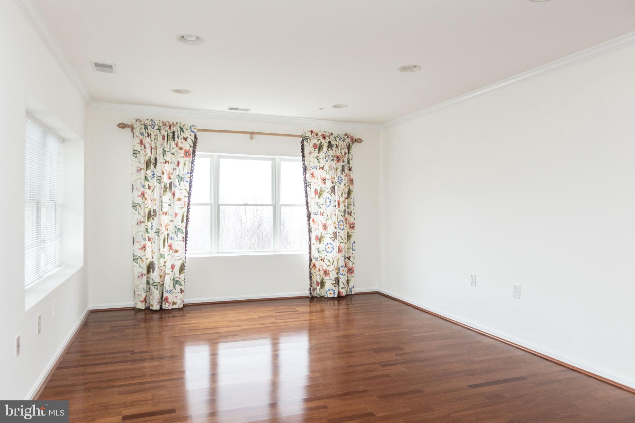 12251 Roundwood Road, Unit 508 Lutherville-Timonium, MD 21093 - Photo 14 of 38