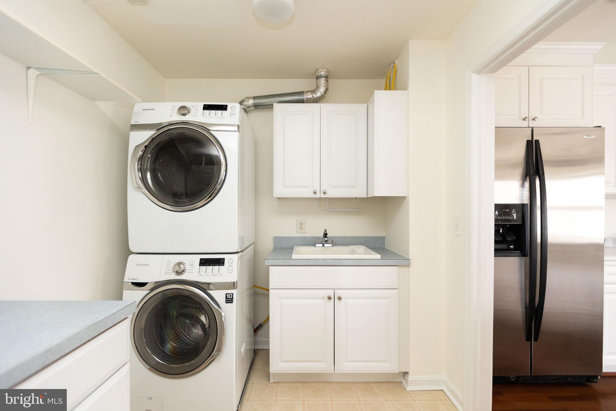 12251 Roundwood Road, Unit 508 Lutherville-Timonium, MD 21093 - Photo 29 of 38 Laundry Room with Utility Sink