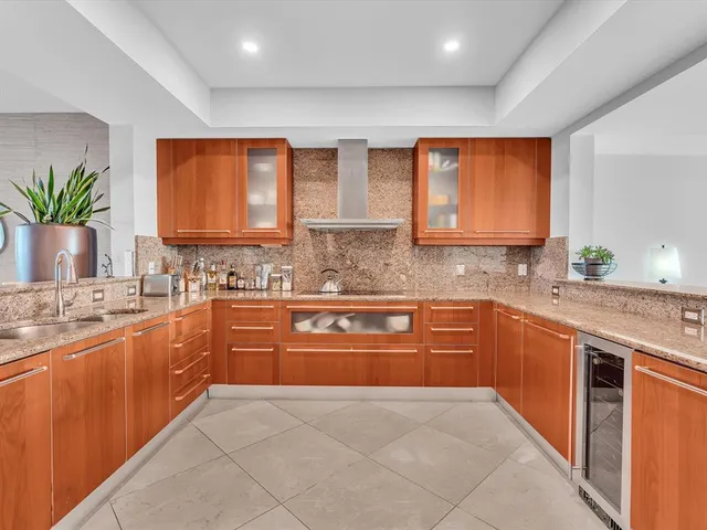 $2,095,000 | 1600 South Ocean Boulevard, Unit 403, Pompano Beach, FL 33062