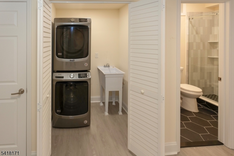 5 Cooks Road Denville, NJ 07834 - Photo 20 of 25