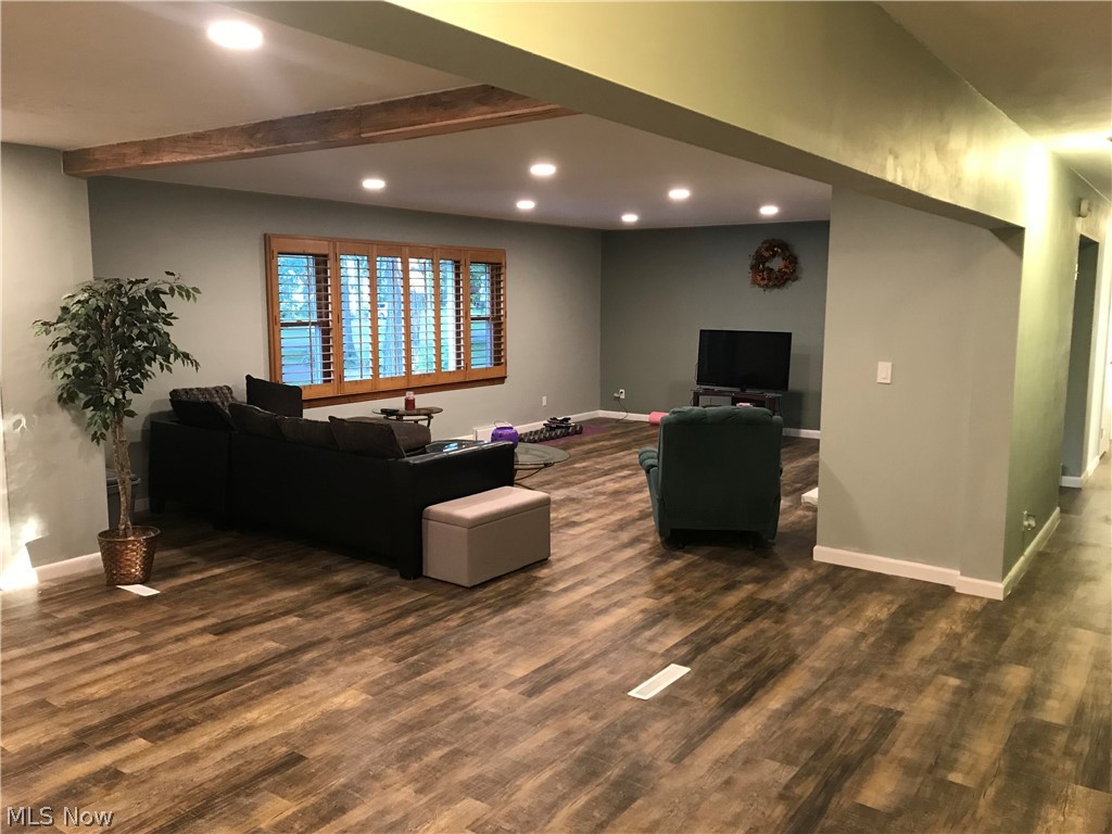 6252 Murray Ridge Road Elyria, OH 44035 - Photo 4 of 35 Gallery Image 4
