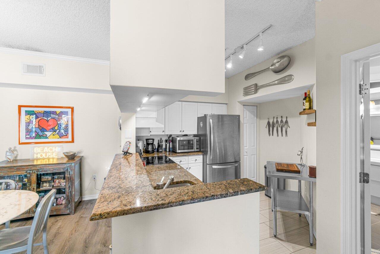 1408 Tuscany Way Boynton Beach, FL 33435 - Photo 11 of 53 011-1408TuscanyWay-BoyntonBeach-FL-33435