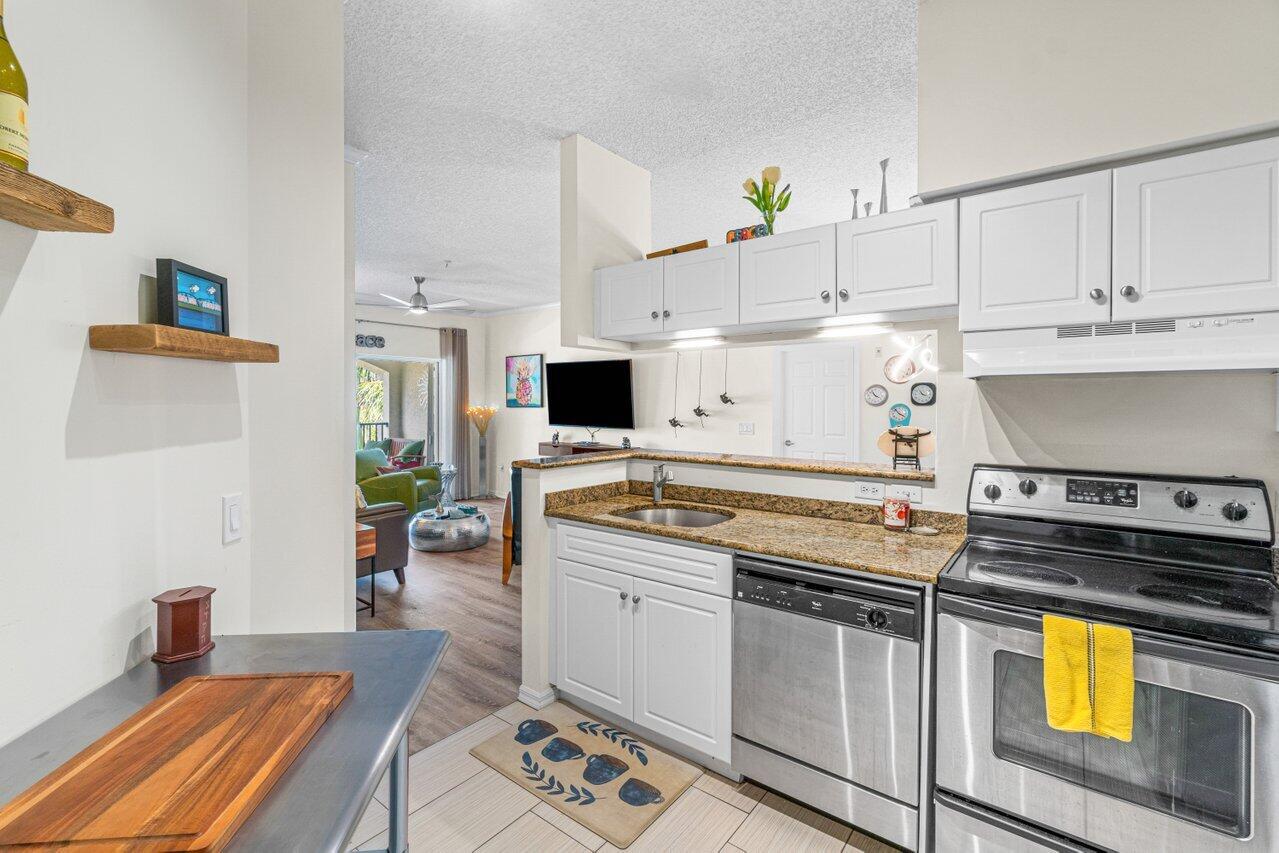 1408 Tuscany Way Boynton Beach, FL 33435 - Photo 15 of 53 015-1408TuscanyWay-BoyntonBeach-FL-33435