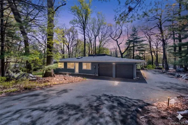 $1,099,000 | 18 Halley Drive, Pomona, NY 10970