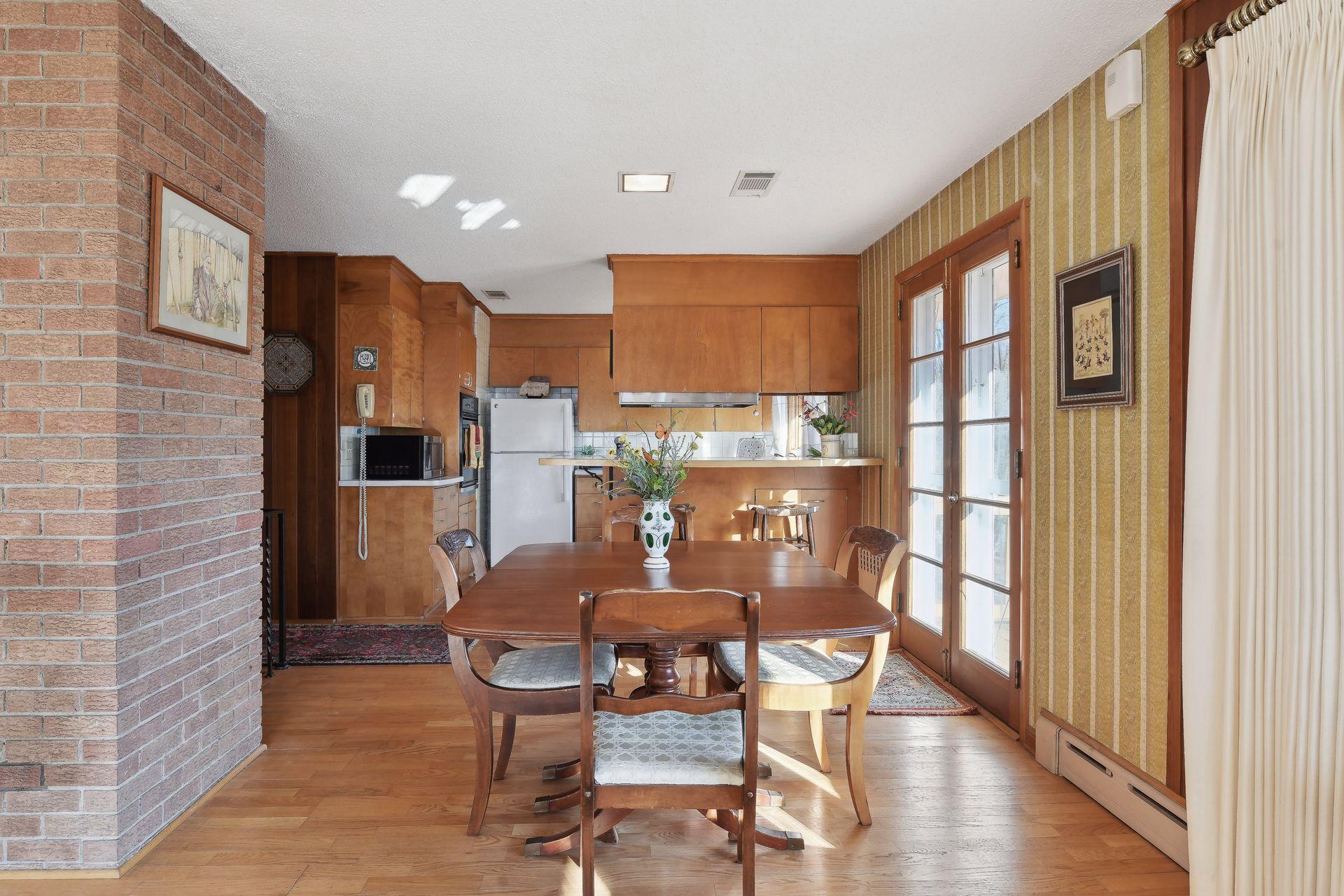 3703 Baker Road Minnetonka, MN 55305 - Photo 11 of 54 Gallery Image 11