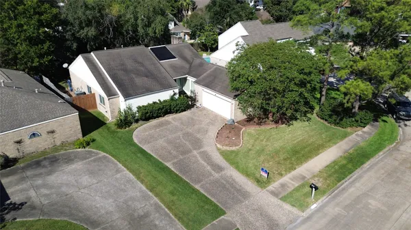 $2,500 | 11314 Piping Rock Drive, Houston, TX 77077