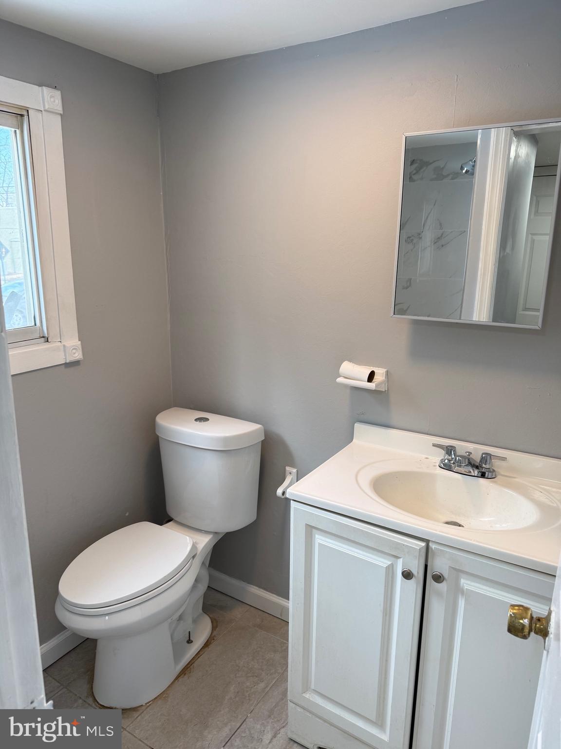 905 Stone Road, Unit B Laurel Springs, NJ 08021 - Photo 8 of 10 Bathroom