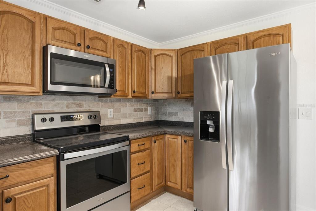 7826 Knox Loop New Port Richey, FL 34655 - Photo 8 of 22