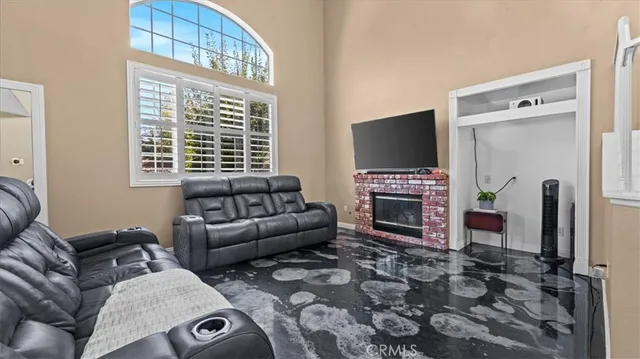 $720,000 | 14998 Mustang Lane, Fontana, CA 92336