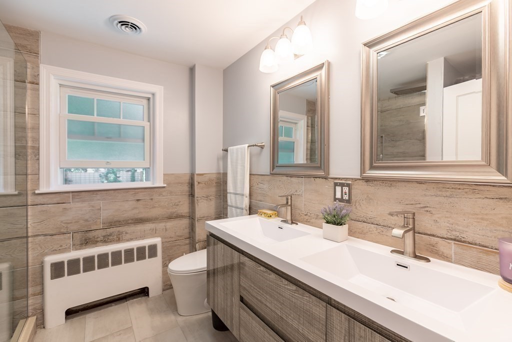 31 Woodland Road Lexington, MA 02420 - Photo 17 of 31