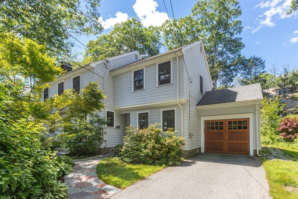 31 Woodland Road Lexington, MA 02420 - Photo 2 of 31