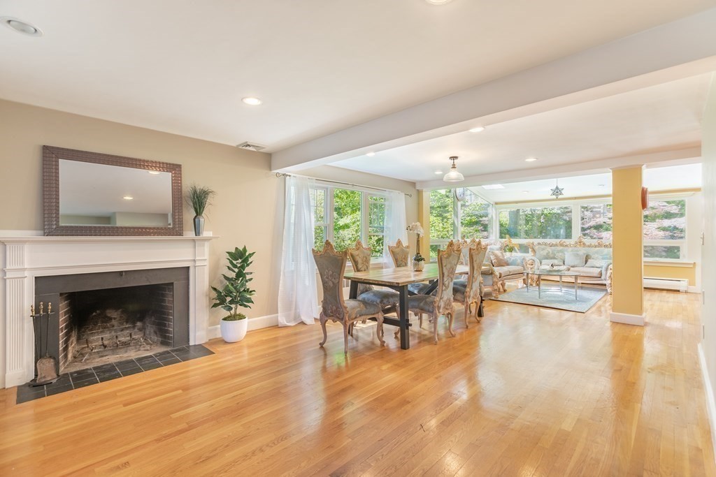 31 Woodland Road Lexington, MA 02420 - Photo 4 of 31