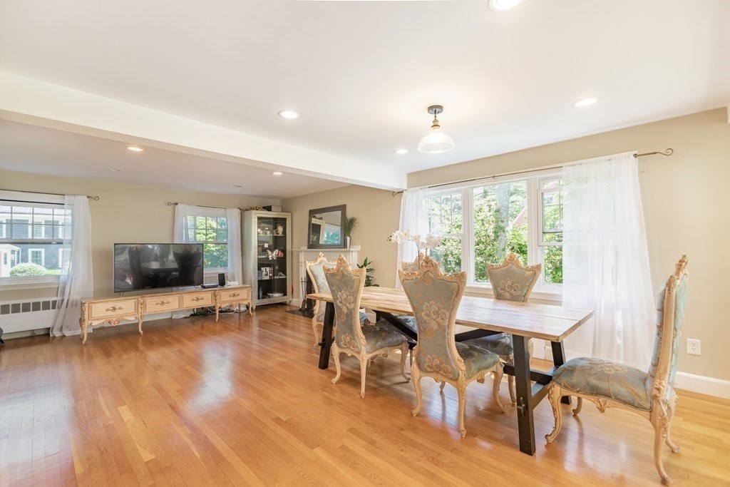 31 Woodland Road Lexington, MA 02420 - Photo 5 of 31