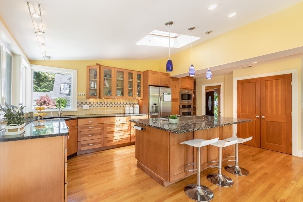 31 Woodland Road Lexington, MA 02420 - Photo 9 of 31