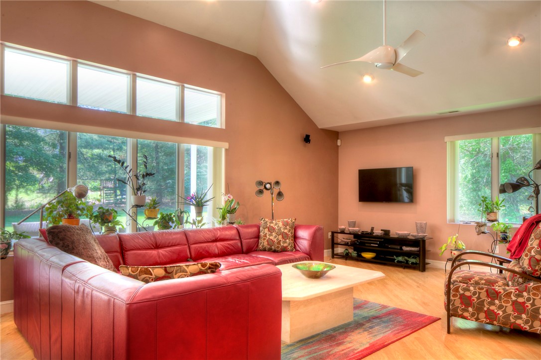 18 Apple Ridge Road Cumberland, RI 02864 - Photo 12 of 40