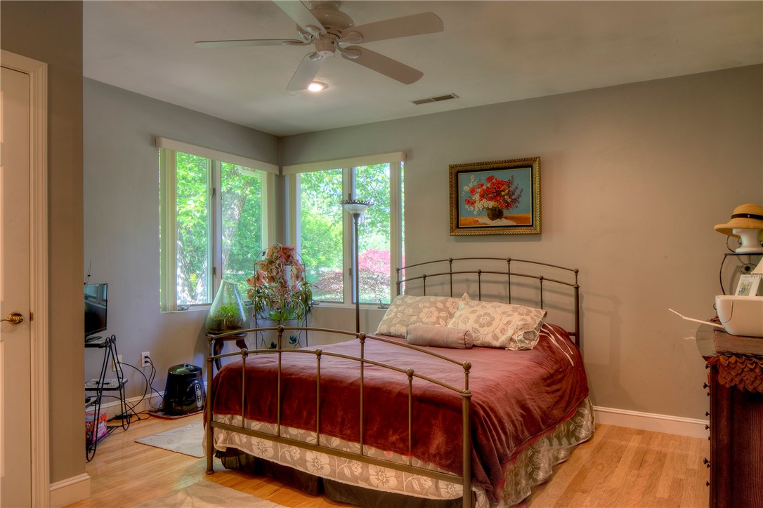 18 Apple Ridge Road Cumberland, RI 02864 - Photo 25 of 40