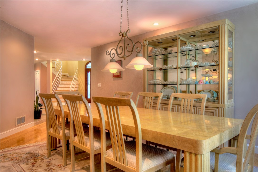 18 Apple Ridge Road Cumberland, RI 02864 - Photo 7 of 40