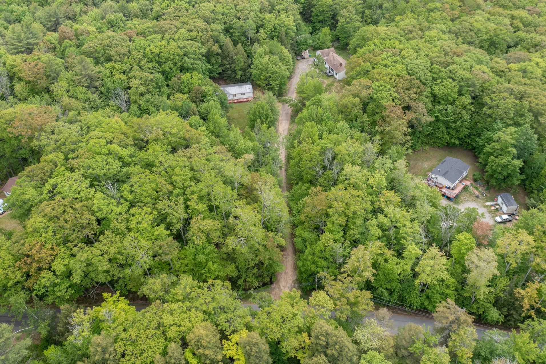 72 Middle Route Belmont, NH 03220 - Photo 4 of 19