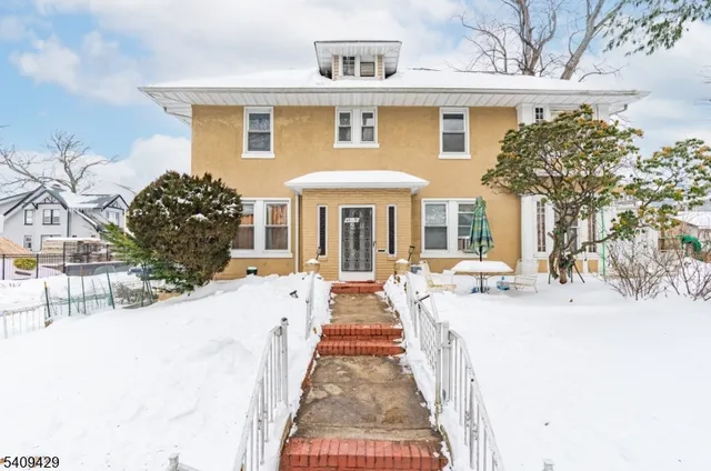 $450,000 | 49-51 Lyons Avenue, Newark, NJ 07112