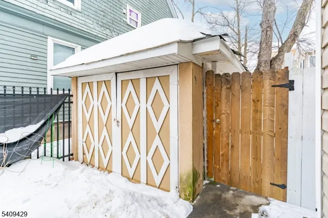 $450,000 | 49-51 Lyons Avenue, Newark, NJ 07112