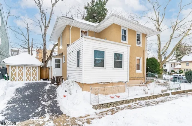 $450,000 | 49-51 Lyons Avenue, Newark, NJ 07112