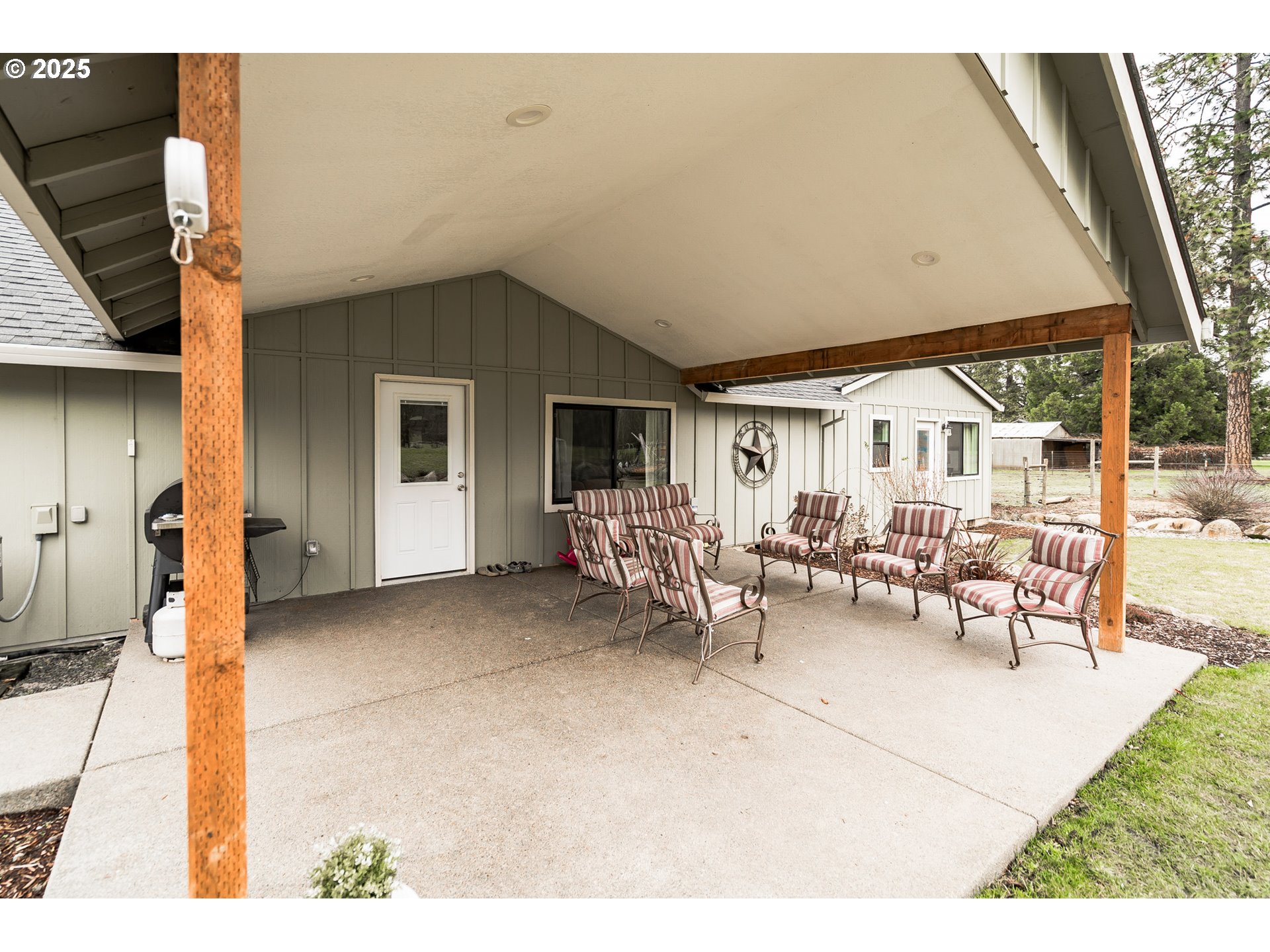 16124 South Windy City Road Mulino, OR 97042 - Photo 19 of 30 Gallery Image 19