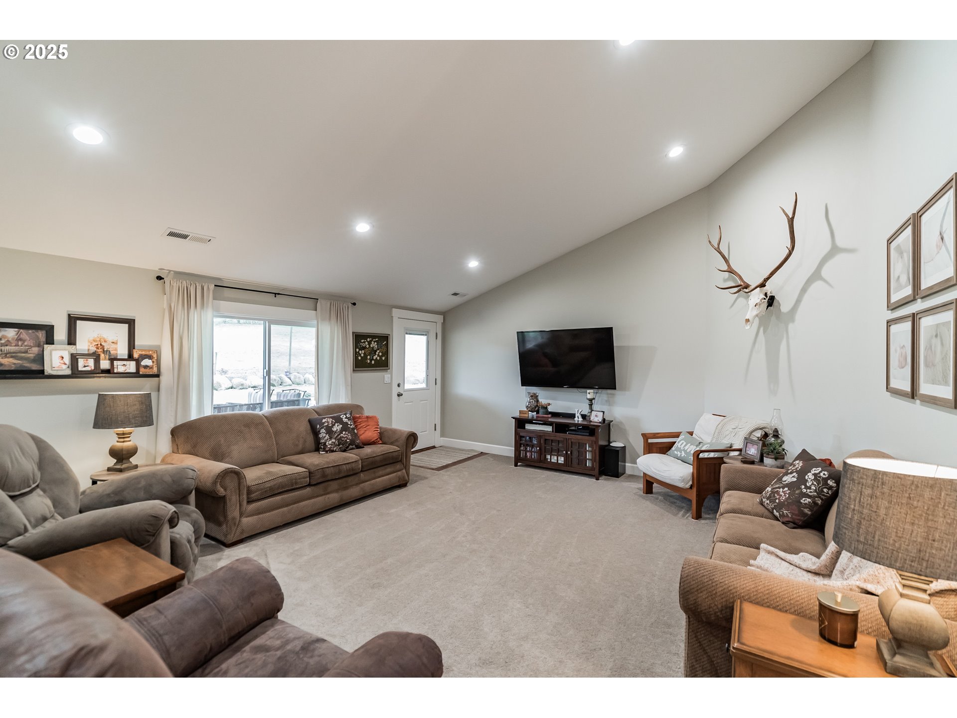 16124 South Windy City Road Mulino, OR 97042 - Photo 3 of 30 Gallery Image 3