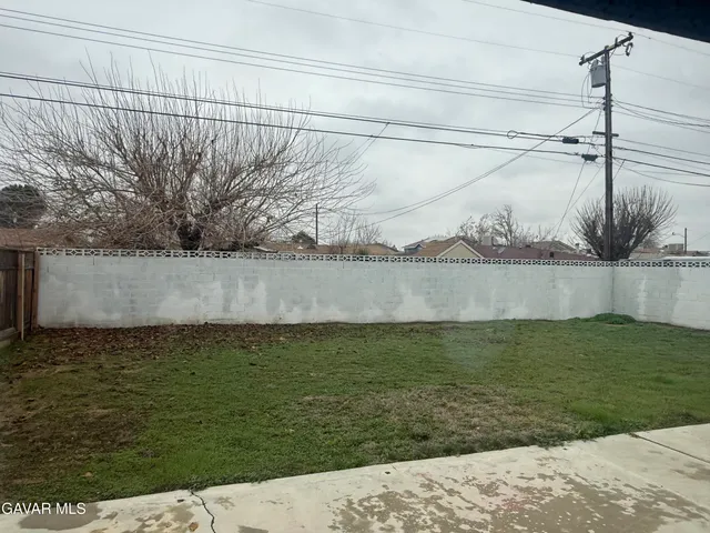 $2,800 | 45433 Lorimer Avenue, Lancaster, CA 93534