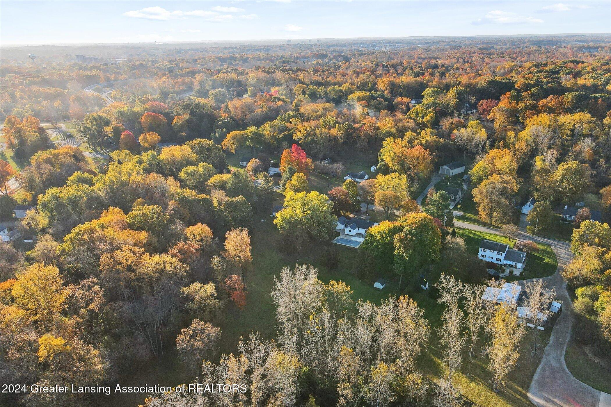 3070 Hendee Road Jackson, MI 49201 - Photo 49 of 50 42-3070-Hendee-Rd-Jackson-MI-49201-Windo