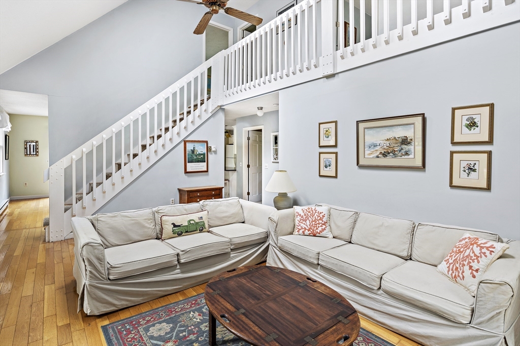 6 Gerts Way Edgartown, MA 02539 - Photo 4 of 15 Gallery Image 4