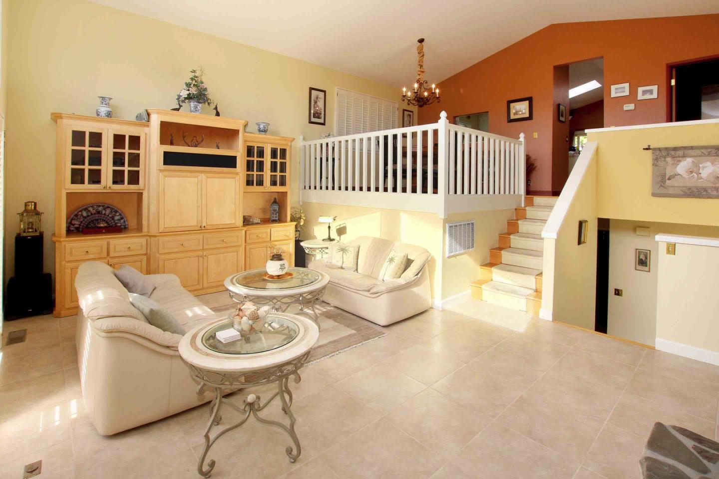 137 Vía Soderini Aptos, CA 95003 - Photo 5 of 22