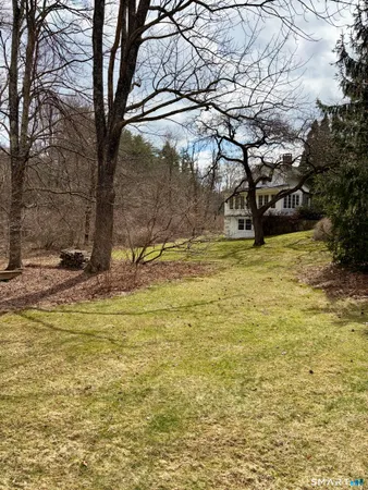 $3,500 | 310 Valley Road, Easton, CT 06612