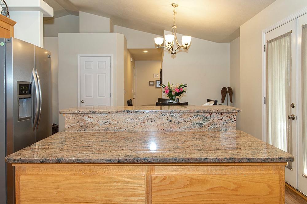 1676 Leonard Road Grants Pass, OR 97527 - Photo 9 of 24 Additional Photo
