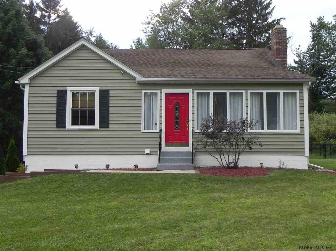 19 Eastview Road Averill Park, NY 12018 - Photo 1 of 25 Photo 1