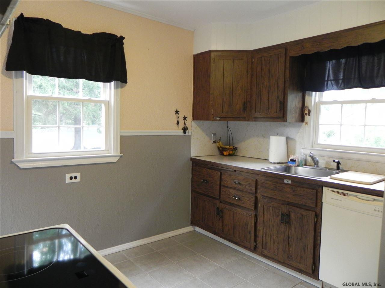 19 Eastview Road Averill Park, NY 12018 - Photo 10 of 25 Photo 10