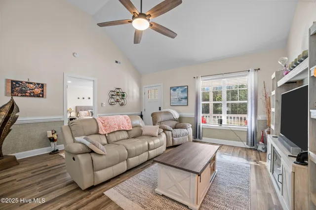 $334,900 | 420 Crown Drive, Washington, NC 27889