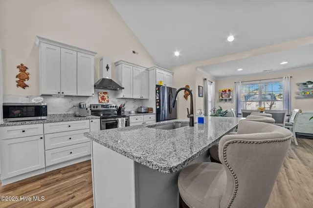 $334,900 | 420 Crown Drive, Washington, NC 27889