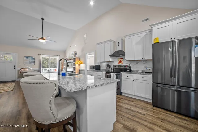 $334,900 | 420 Crown Drive, Washington, NC 27889