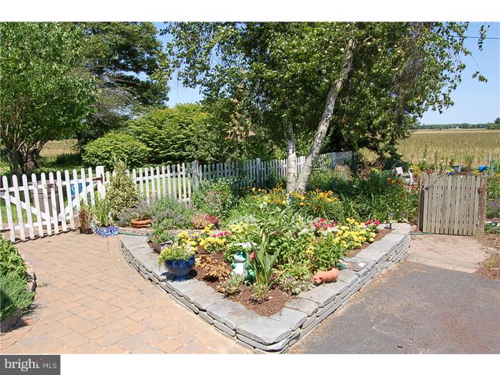 17 Buddtown Road Southampton, NJ 08088 - Photo 2 of 24 Exterior Front