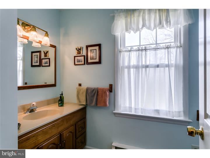 17 Buddtown Road Southampton, NJ 08088 - Photo 11 of 24 Bathroom