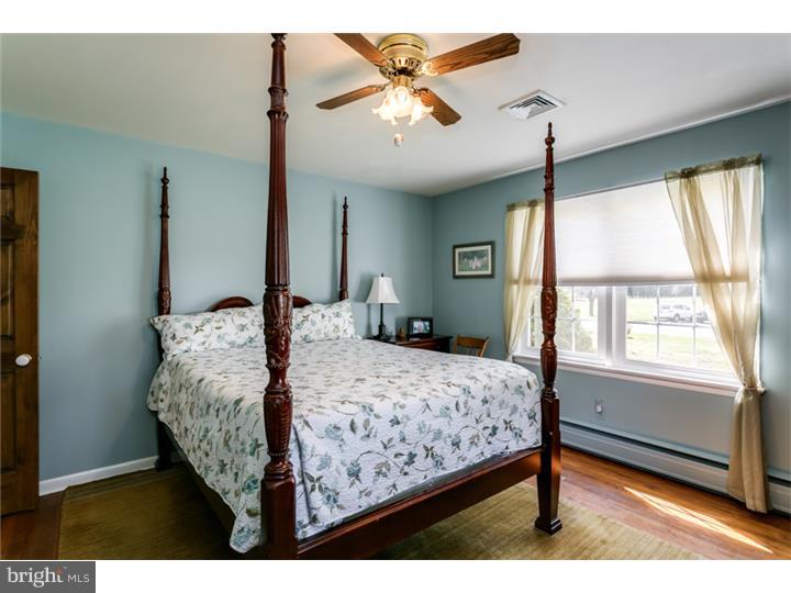 17 Buddtown Road Southampton, NJ 08088 - Photo 12 of 24 Master Bedroom