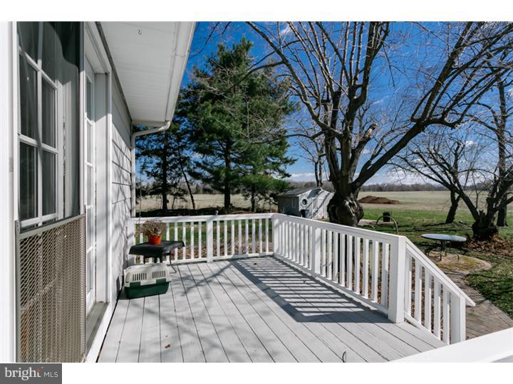 17 Buddtown Road Southampton, NJ 08088 - Photo 4 of 24 Deck