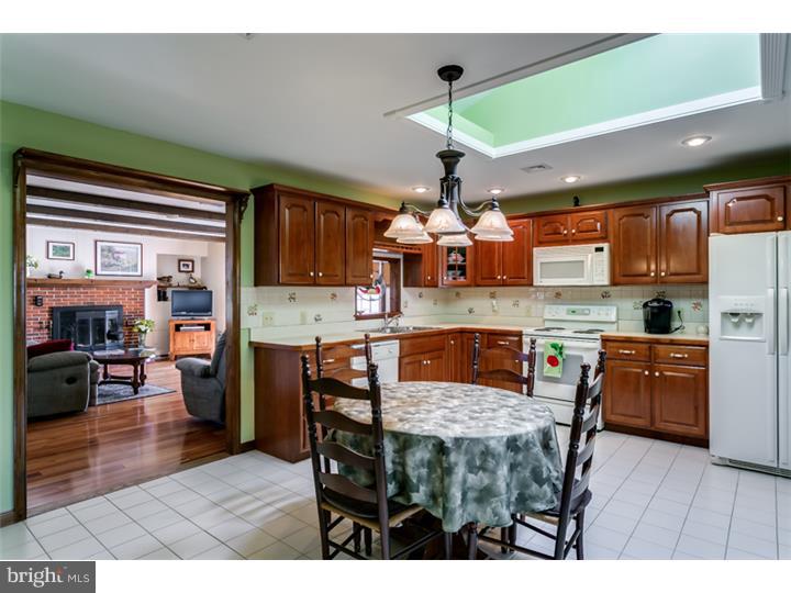 17 Buddtown Road Southampton, NJ 08088 - Photo 8 of 24 Kitchen